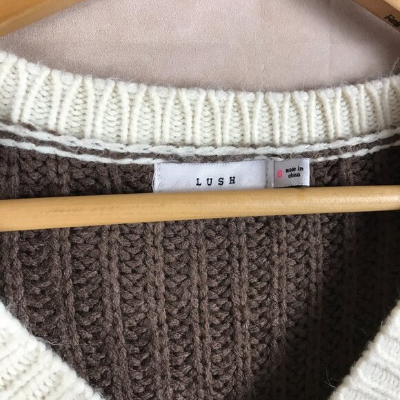 LUSH Ribbed V-neck Colorblock Chevron Sweater SMALL - Picture 5 of 7